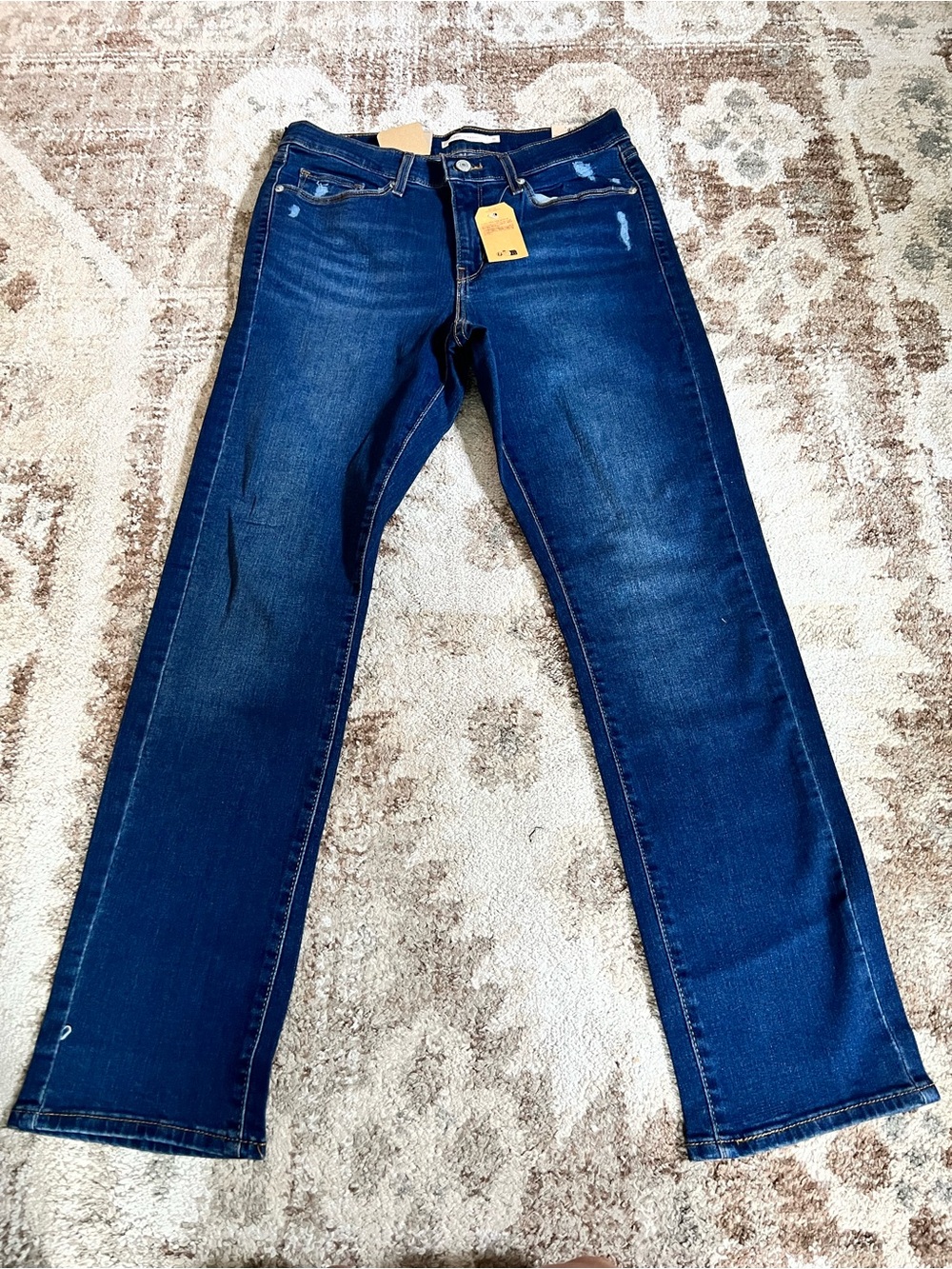 Levi's Women's Straight Leg Dark Wash Jeans Size 8